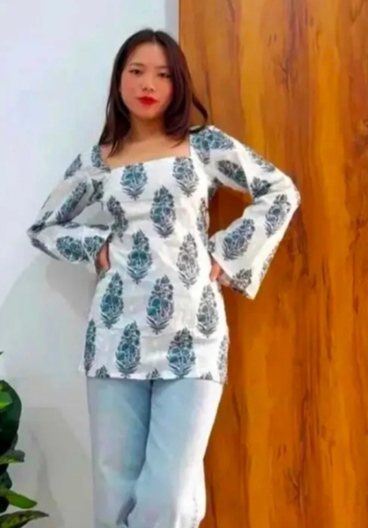 CHASVI Women's Viscose Rayon Square Neck Full Bell Sleeve Short Kurti Stylish Top for Office & Daily Use Casual Wear